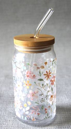 Glasbecher Blümchen mit Bambusdeckel und Glastrinkhalm