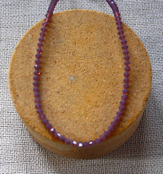 Swarowski-Perlenkette mauve von Pees