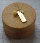 Kugelkette mit Yellow-Aventurin und Liebesanhänger von Sence Copenhagen